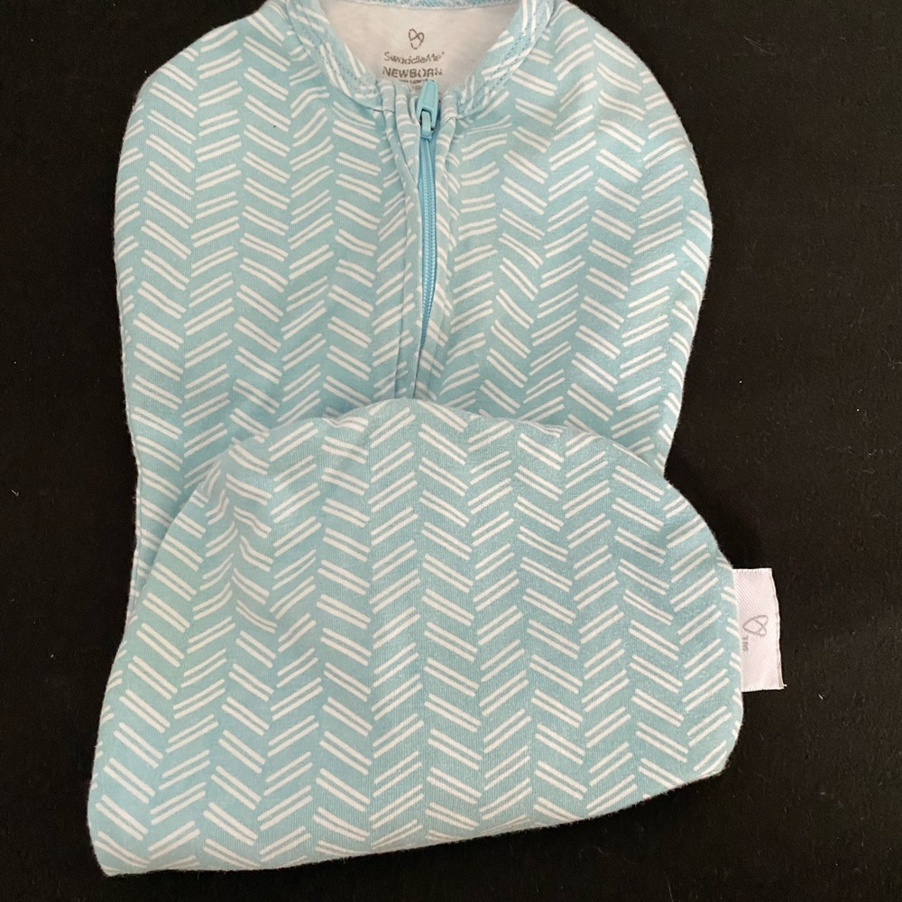 Swaddle me sleep sac